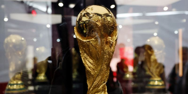 Ronaldo thiết lập cột mốc mới