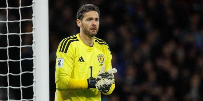 Craig Gordon dẫn đầu danh sách lão tướng trước Ronaldo