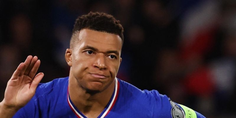 Mbappe là thủ lĩnh mới của tuyển Pháp
