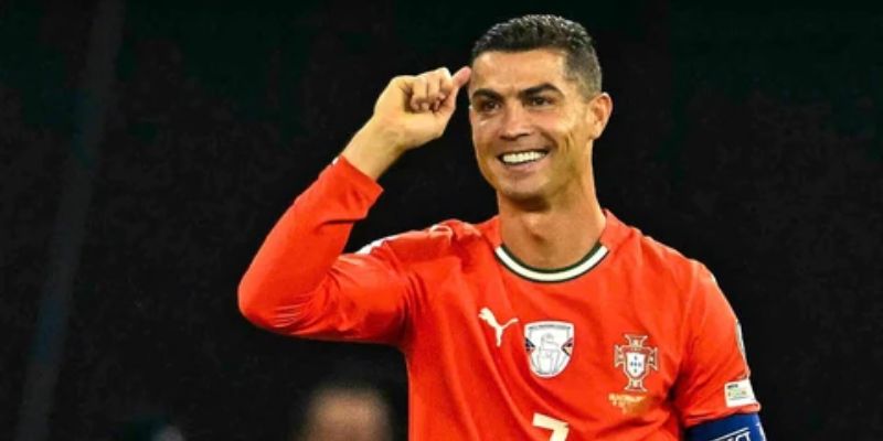 Ronaldo dẫn dắt tuyển Bồ Đào Nha
